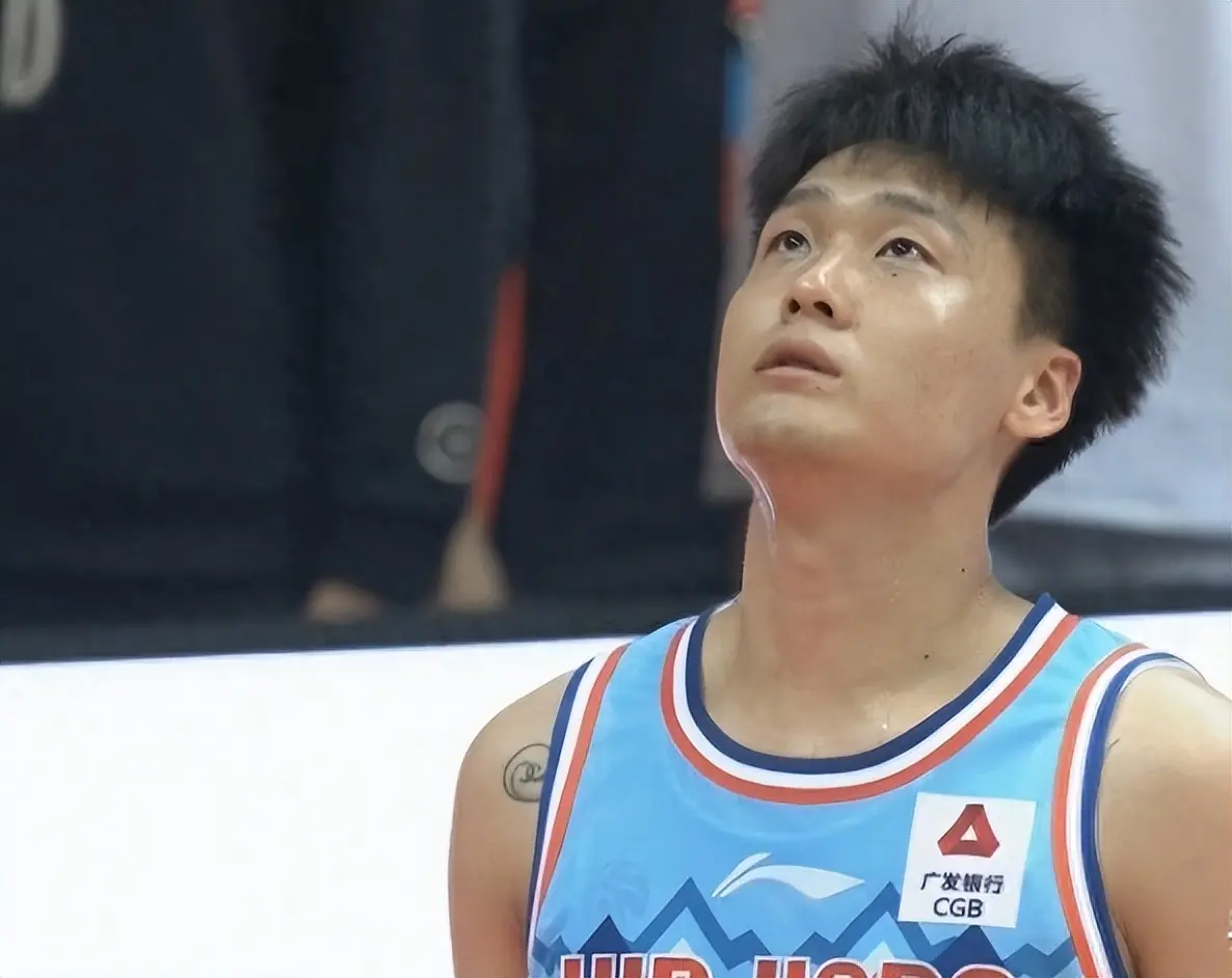 引进新的实, tenan, 冠机会