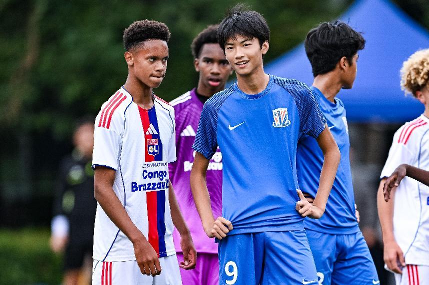 个与国际接, 场精彩的对 个与国际接, 场精彩的对